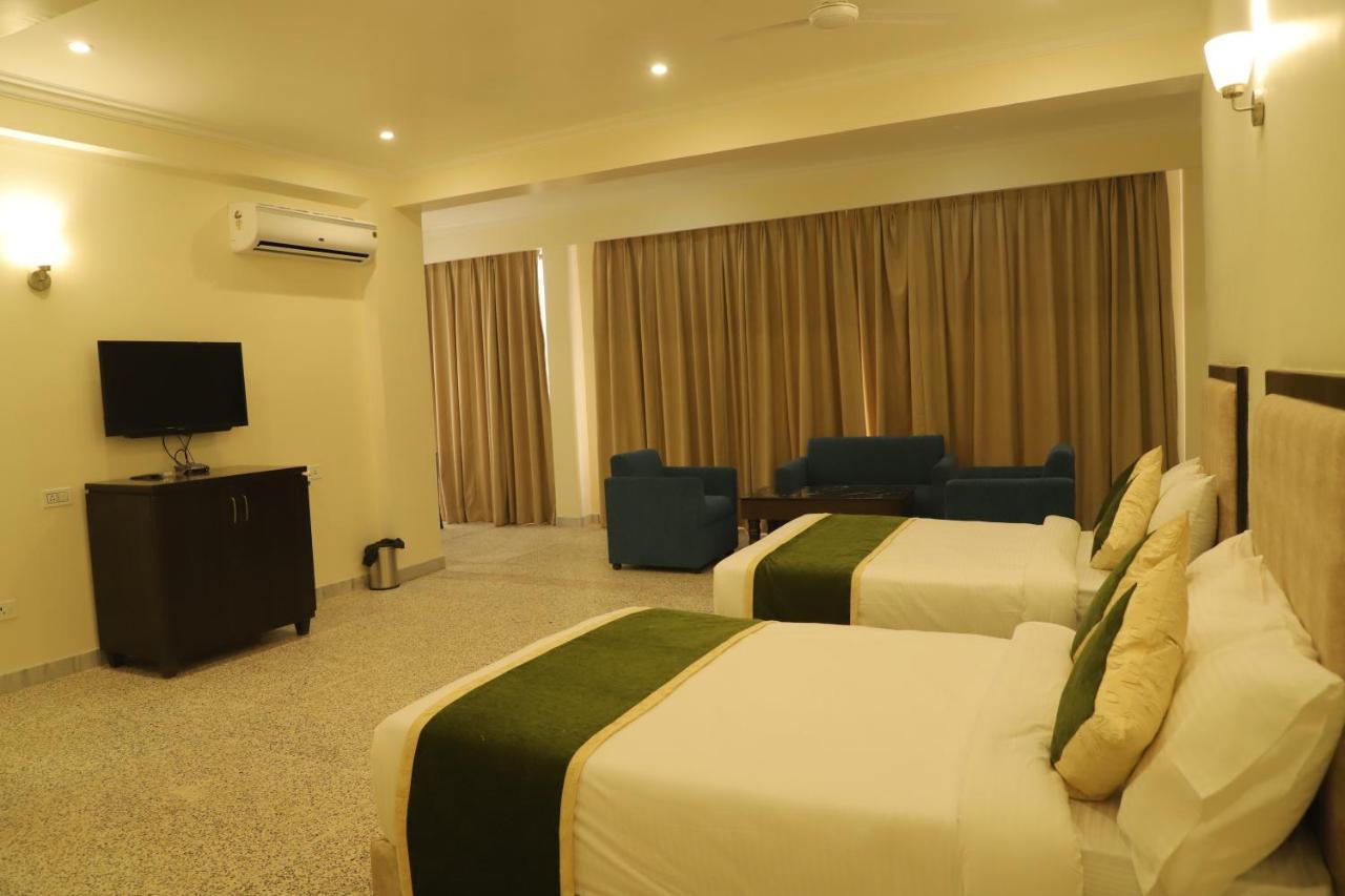 Gautam Hotels & Resorts Khajurāho Extérieur photo