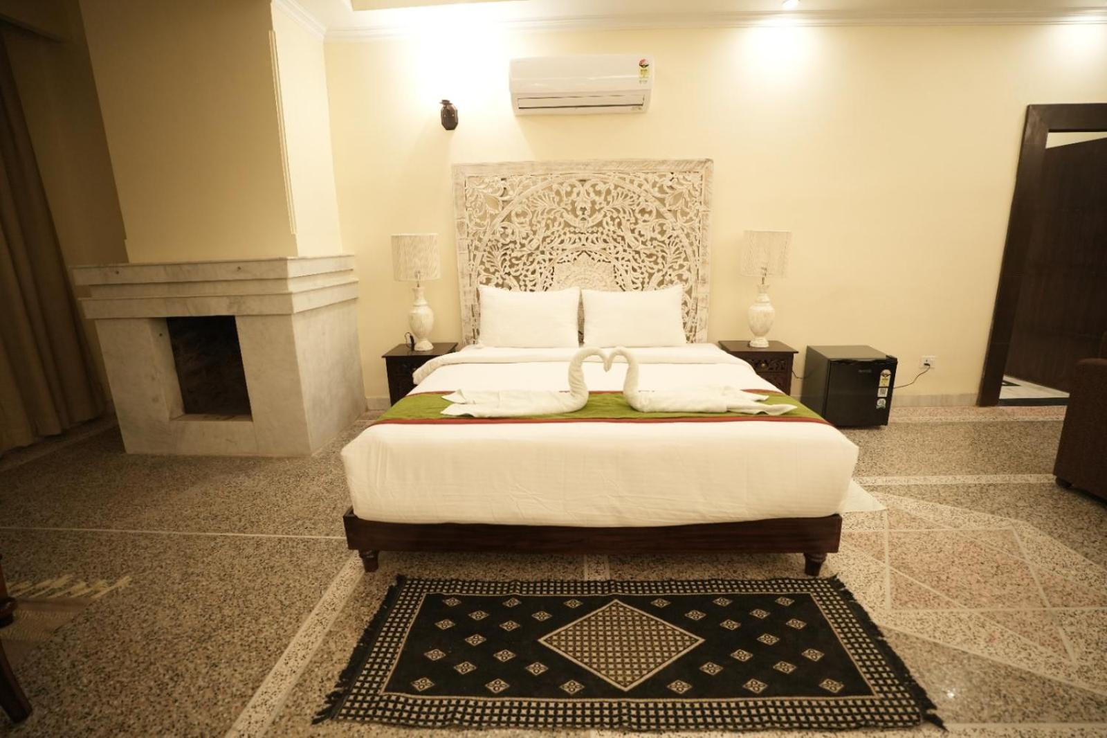 Gautam Hotels & Resorts Khajurāho Extérieur photo